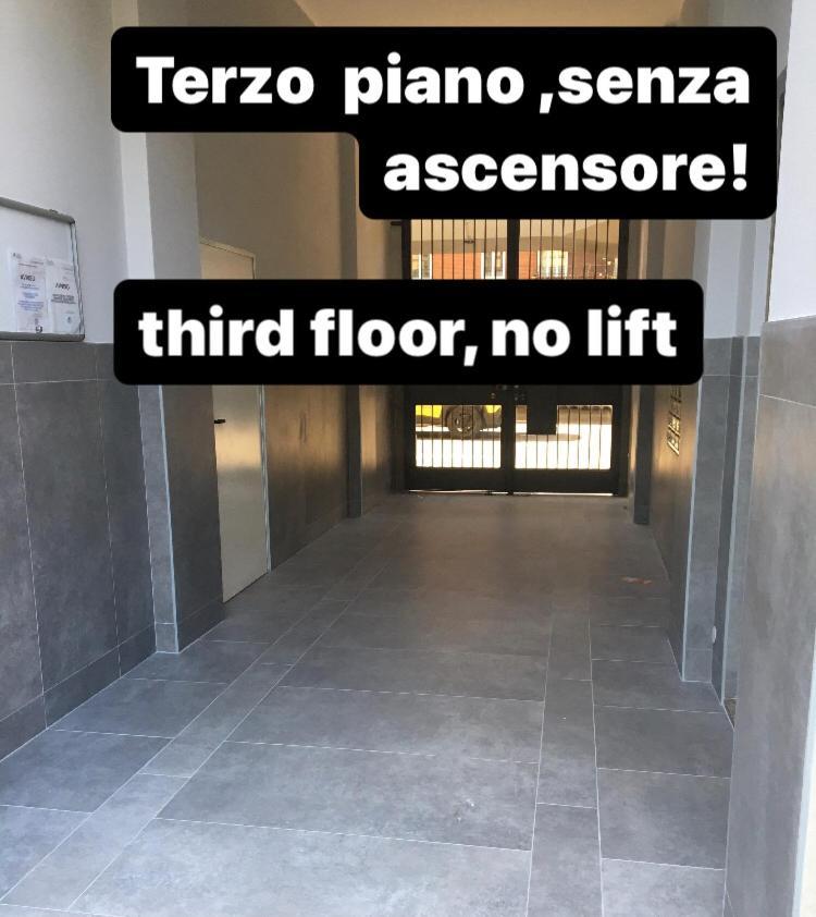 Studio Monte Ceneri Lägenhet Milano Exteriör bild